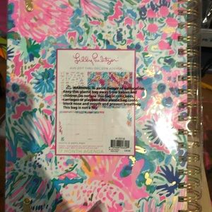 Lilly Pulitzer Accessories - Lilly Agenda Lilly Pulitzer Accessories - Lilly Agenda